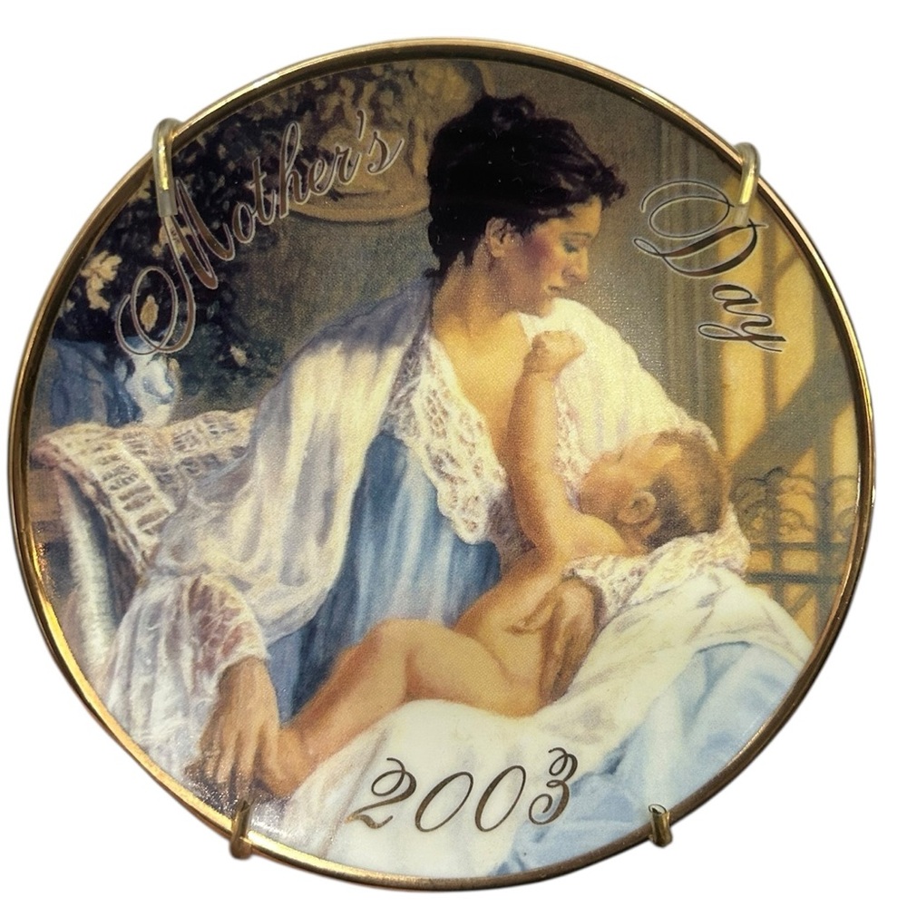 Avon Mother’s Day 2003 Plate & hanger